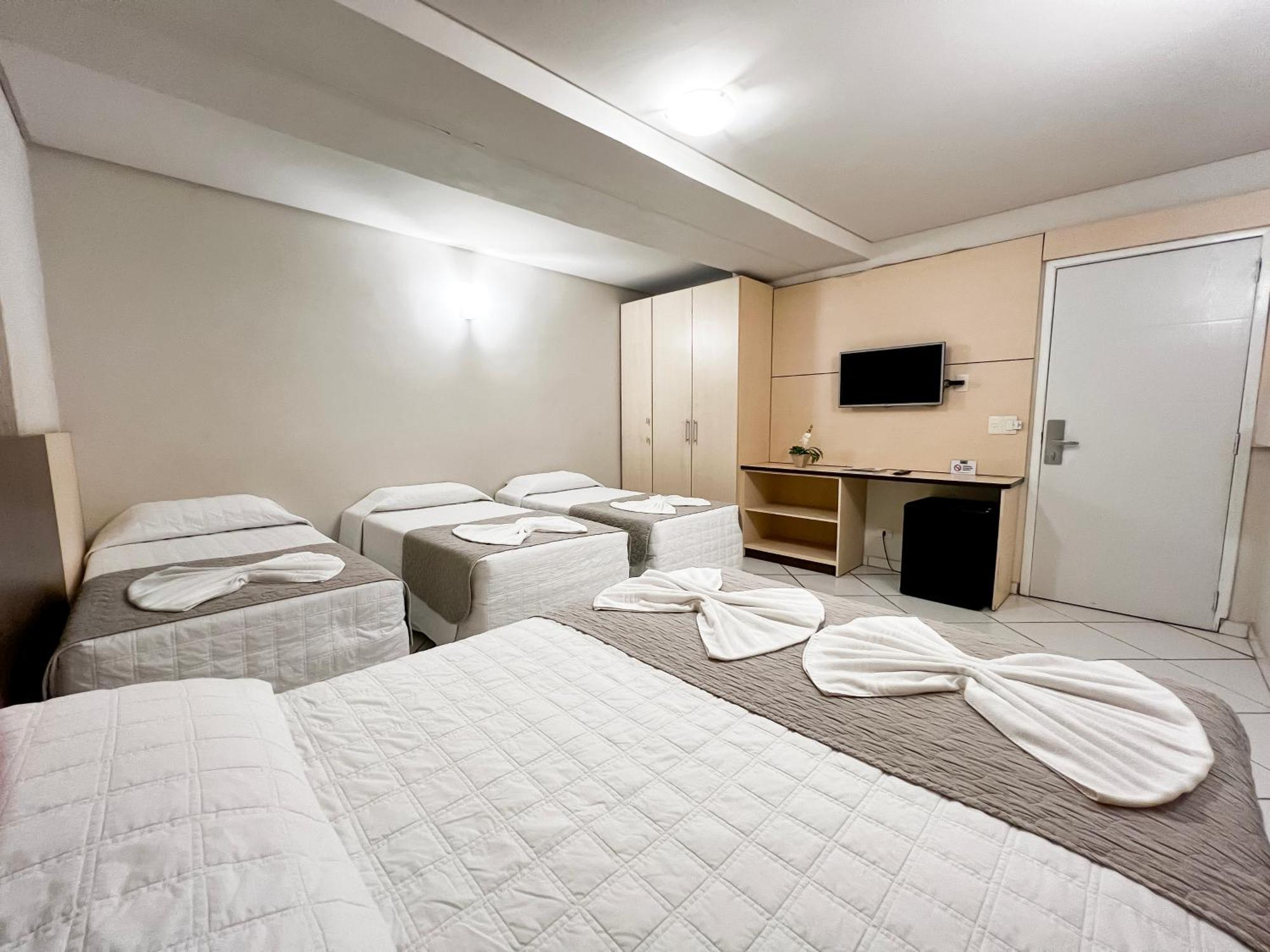 Family Room,1509412633:JPEG