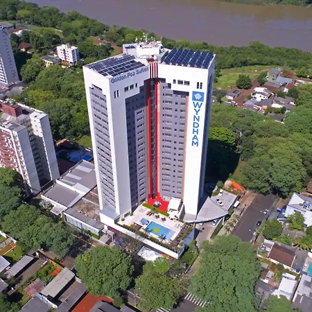 Wyndham Golden Foz Suítes-2